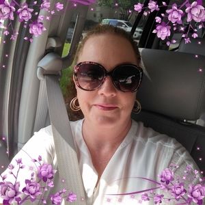 Meet your Posher, Tina